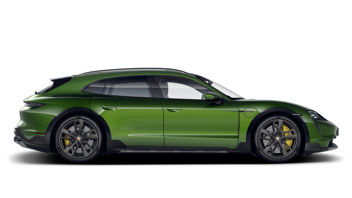 Taycan Turbo S Cross Turismo